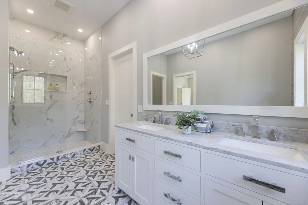 Schoolhouse master bath